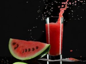 watermelon-juice-black-reflective-studio-background_367581-5975.jpg watermelon-juice-black-reflective-studio-background_367581-5975.jpg